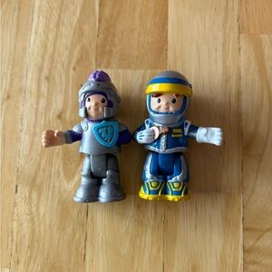 Fisher-Price Adventure Duo Knight and Racer Figures